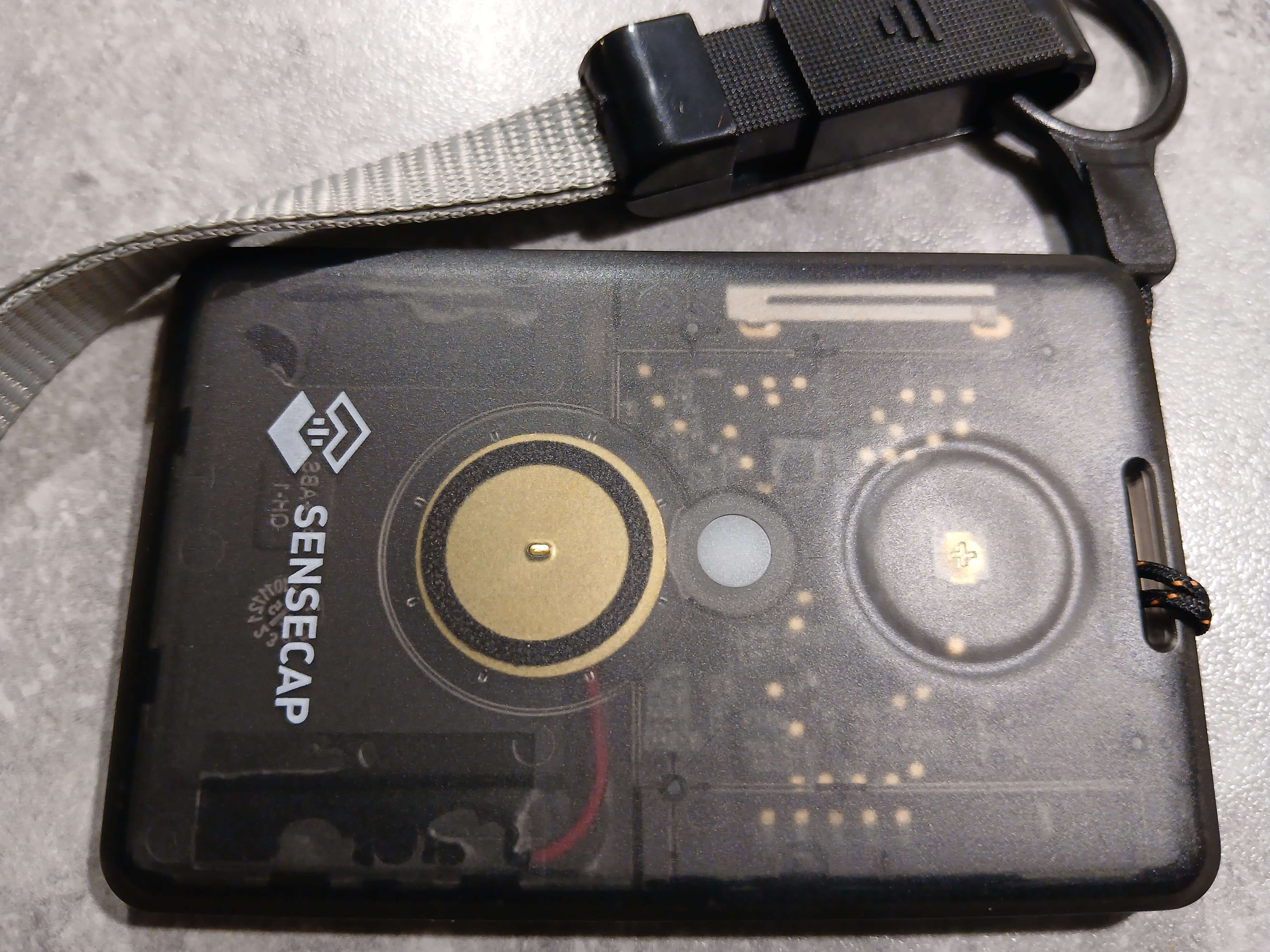 SenseCAP Card Tracker T1000-E